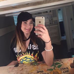 Meet your Posher, Abby